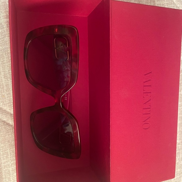 Valentino Burgundy Sunglasses  SOPHISTICATED AND ELEGANT VALENTINO main image 10
